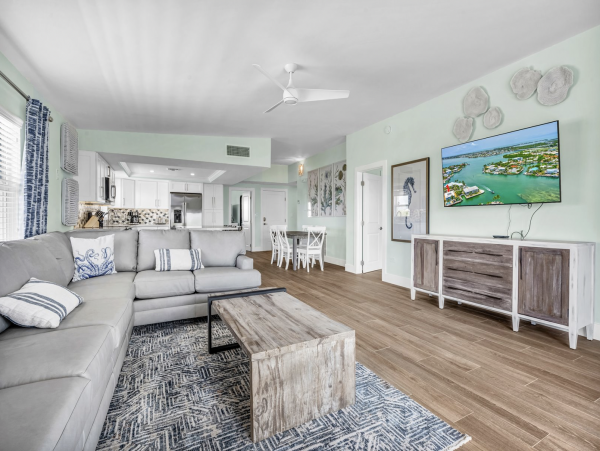 Key Colony Beach Vacation Home Sleeps Fourteen Guests