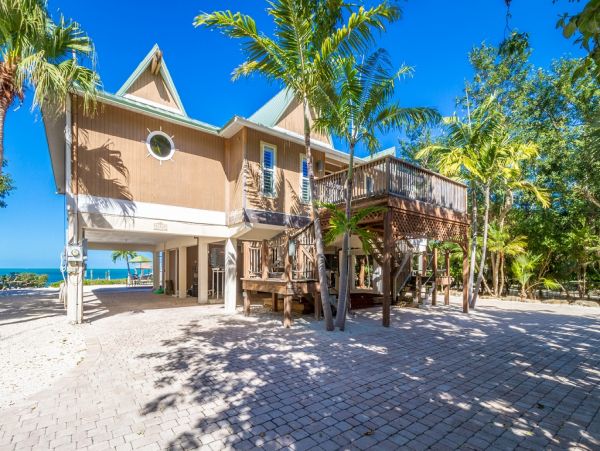 Four Bedroom Florida Keys Accommodation Stunning Views