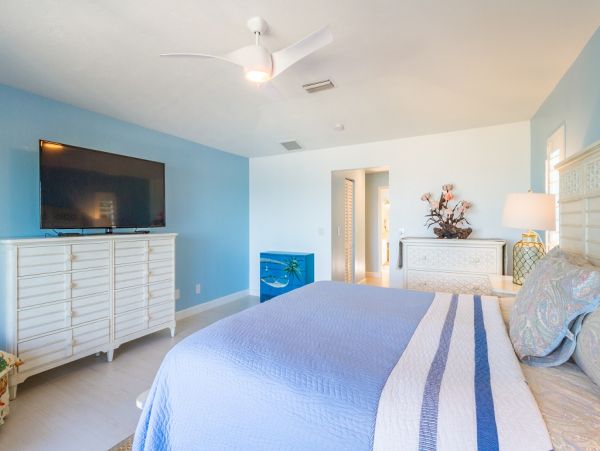 Four Bedroom Florida Keys Accommodation Stunning Views
