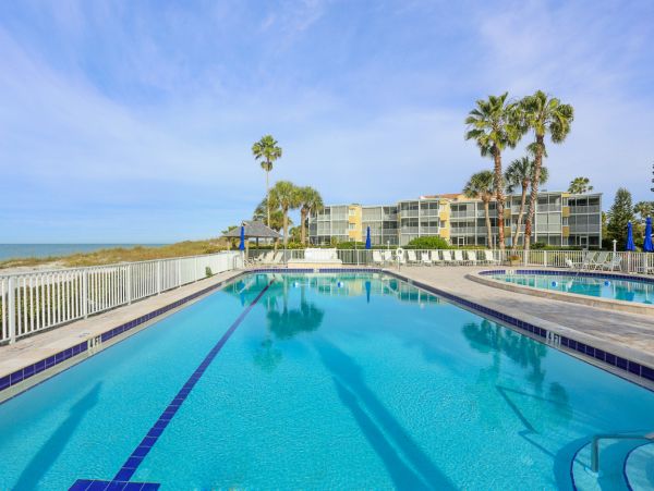 Longboat Key Beachfront Corner Unit Vacation Condo