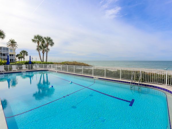 Longboat Key Beachfront Corner Unit Vacation Condo