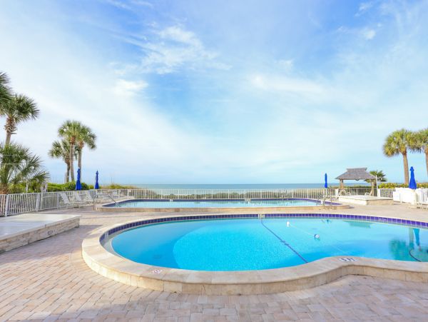 Longboat Key Beachfront Corner Unit Vacation Condo