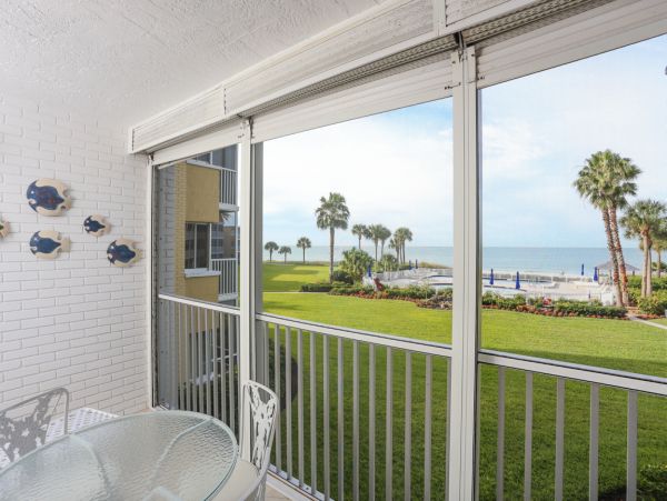 Longboat Key Beachfront Corner Unit Vacation Condo