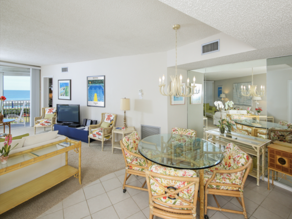 Longboat Key Beachfront Corner Unit Vacation Condo