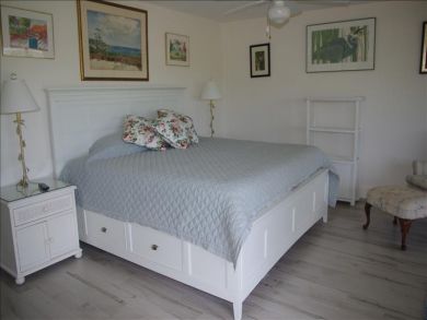 Sanibel Vacation Condo, Walk to Sandy Beach