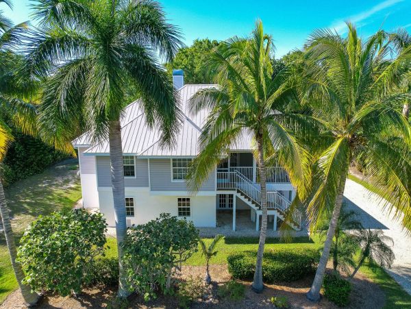 Tastefully Decorated Vacation Rental in Sanibel