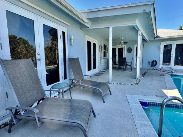 Walk to Beach Four Bedroom Sanibel Vacation Home