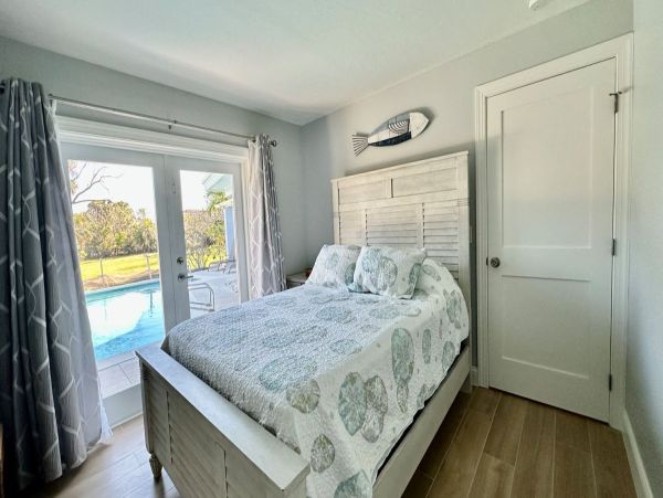 Walk to Beach Four Bedroom Sanibel Vacation Home