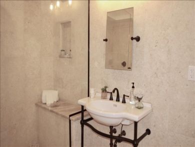 Sanibel Home 912238