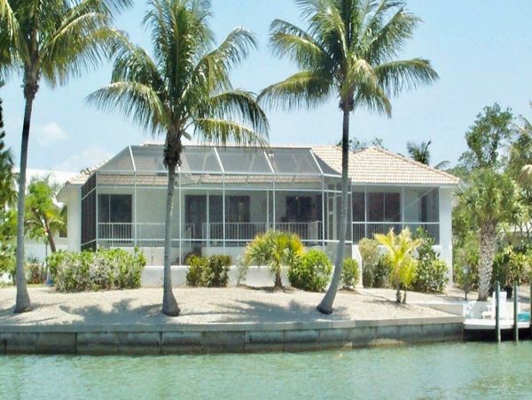 Lovely Sanibel Island Vacation Home Pool Beach Access