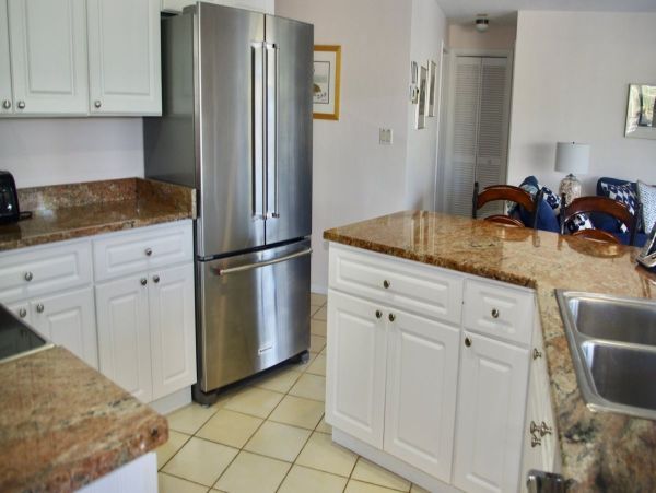 Lovely Sanibel Island Vacation Home Pool Beach Access