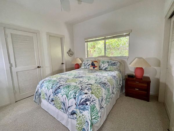 Charming Retreat Just Minutes from the Beach & Sanibel Attractions