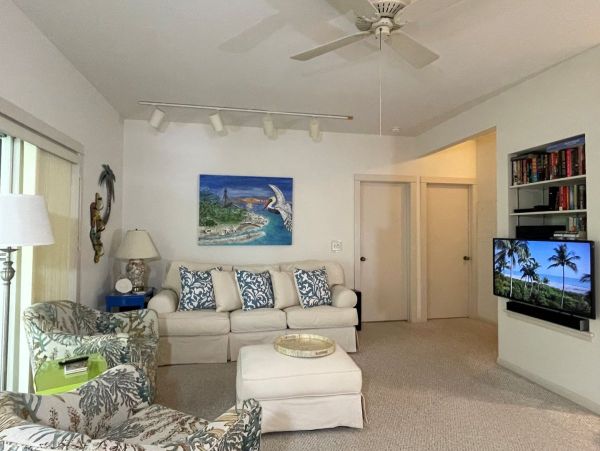 Charming Retreat Just Minutes from the Beach & Sanibel Attractions