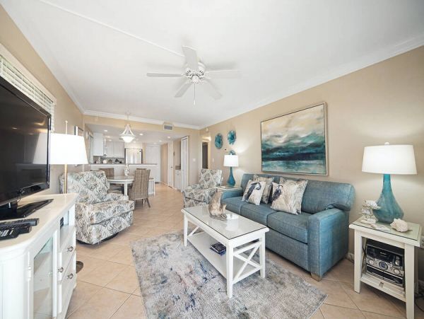 Direct Gulf Front luxury vacation Condo