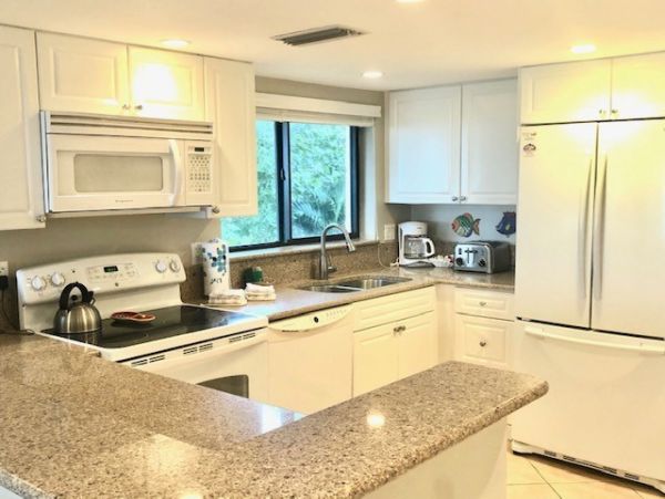 Direct Gulf Front luxury vacation Condo