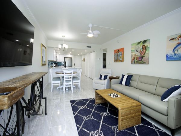 Luxurious Beachfront Condo on Sanibel Island