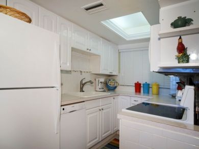 Beachfront Condo on Sanibel - Your Perfect Getaway