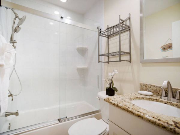 Gulfside condo, faces gulf with partial view