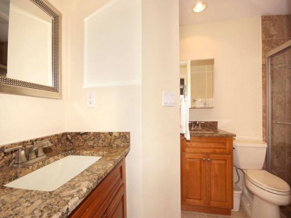 Gulfside condo, faces gulf with partial view