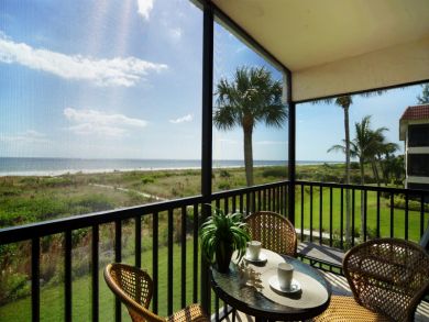 Beachfront 2 Bedroom Condo Sleeps 6 Guests on Sanibel Island Beachfront 2 Bedroom Condo Sleeps 6 Guests on Sanibel Island
