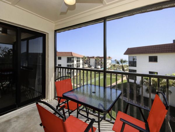 Luxury Beachfront Condo on Sanibel Island - Book Your Escape