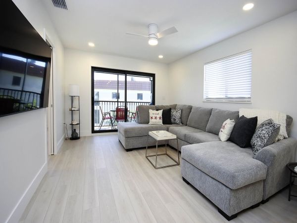 Luxury Beachfront Condo on Sanibel Island - Book Your Escape