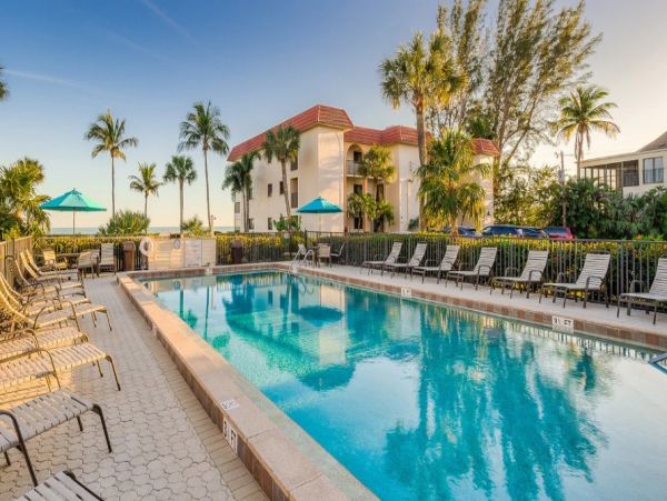 Luxury Beachfront Condo on Sanibel Island - Book Your Escape