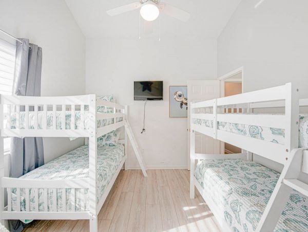 Luxury Four Bedroom Anna Maria Vacation Home Sleeps 8 Guests