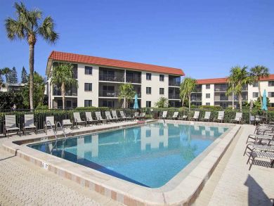 Sanibel Island On Beach Vacation Condo with Community Pool