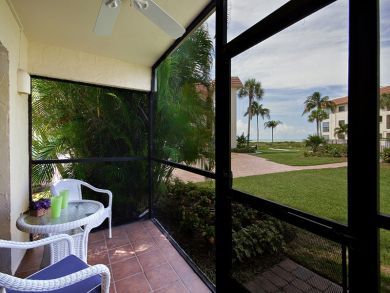 Sanibel Island On Beach Vacation Condo with Community Pool