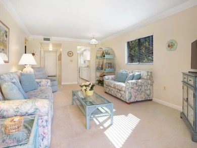 Sanibel Island On Beach Vacation Condo with Community Pool