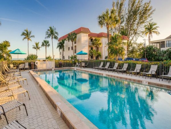Sanibel Beachfront Two Bedroom Vacation Condo Sleeps Six Guests