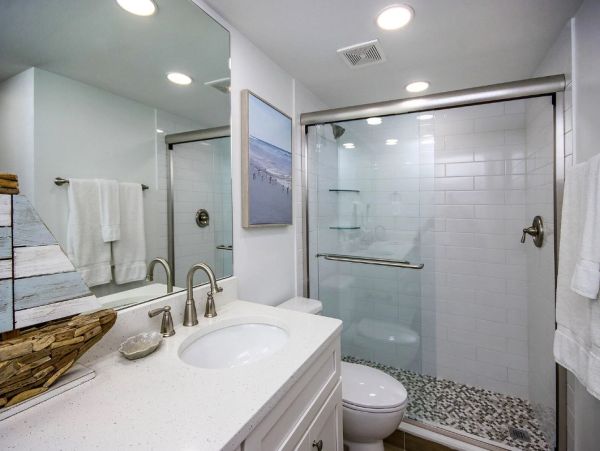 Sanibel Beachfront Two Bedroom Vacation Condo Sleeps Six Guests