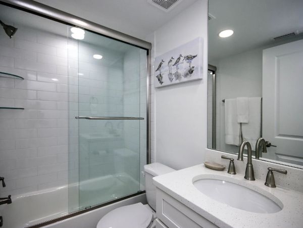 Sanibel Beachfront Two Bedroom Vacation Condo Sleeps Six Guests