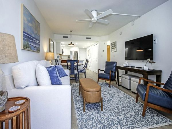 Sanibel Beachfront Two Bedroom Vacation Condo Sleeps Six Guests