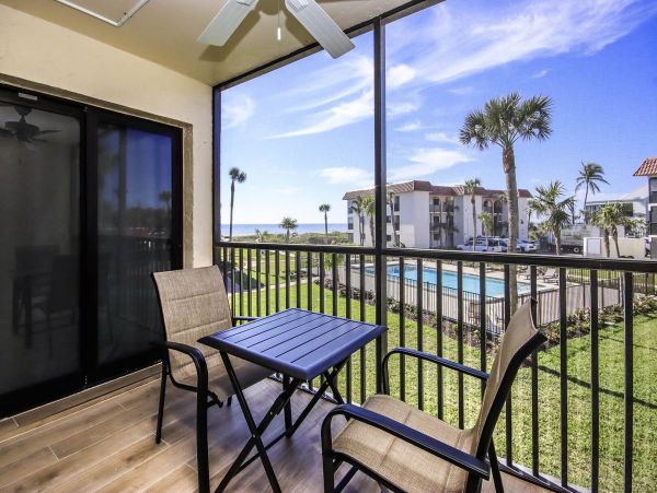 Sanibel Beachfront Two Bedroom Vacation Condo Sleeps Six Guests