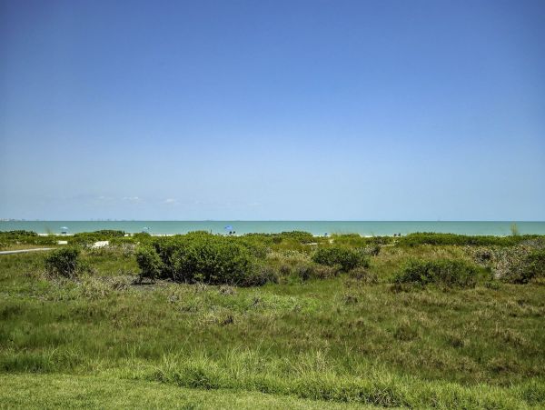 Beachfront Luxury on Sanibel Island - Relax and Unwind