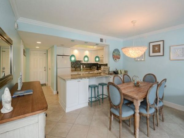 Siesta Key Vacation Condo Two Bedrooms Sleeps Six