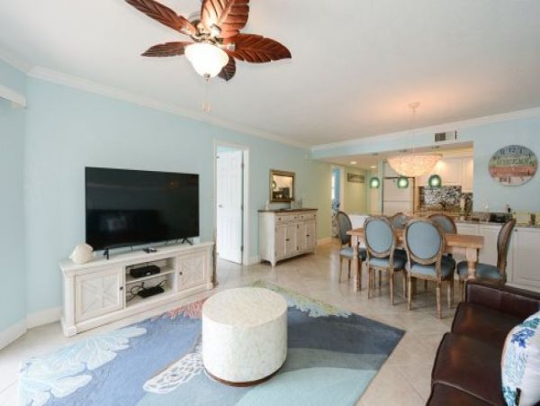 Siesta Key Vacation Condo Two Bedrooms Sleeps Six