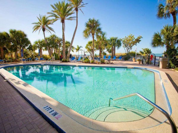Siesta Key Vacation Condo Two Bedrooms Sleeps Six