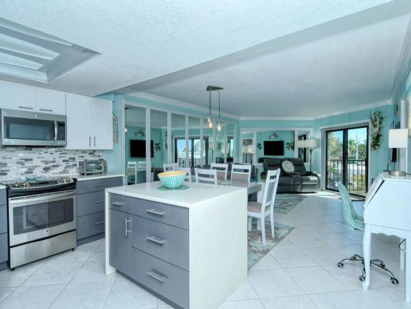 Siesta Key Gulf View Two Bedroom Vacation Condo