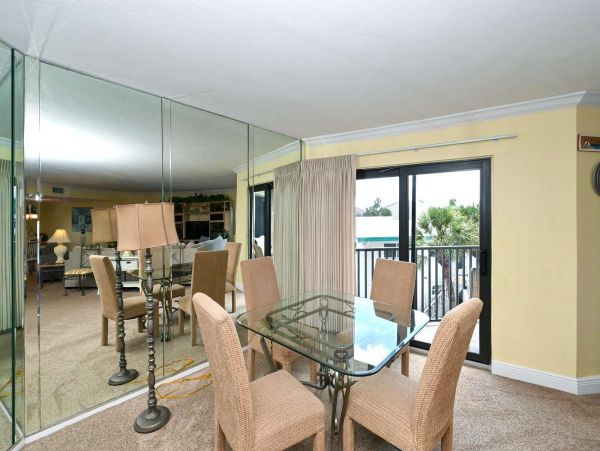 Siesta Key Vacation Beach Condo 3 Bedrooms Sleeps Eight