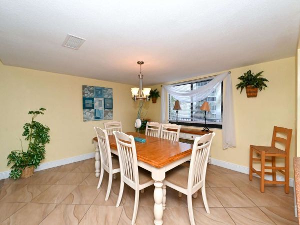 Siesta Key Vacation Beach Condo 3 Bedrooms Sleeps Eight