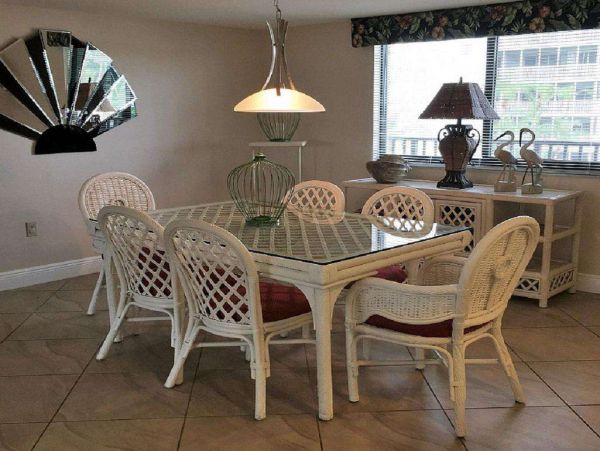 Three Bedroom Beach Vacation Condo on Siesta Key Sleeps 8