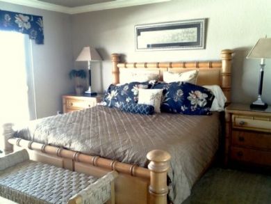 Siesta Key Vacation Condo Sleeps Eight Guests