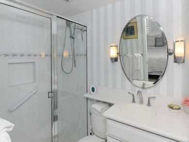 A Rare & Stunning Rental Super Spacious Siesta Key Condo