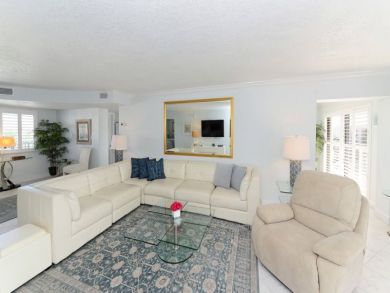 A Rare & Stunning Rental Super Spacious Siesta Key Condo