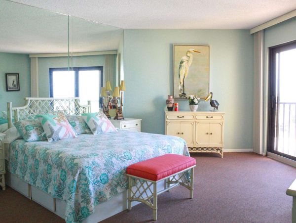 Siesta KeyVacation Condo Sleeps Eight Guests