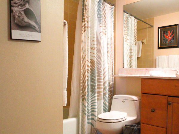 Siesta KeyVacation Condo Sleeps Eight Guests