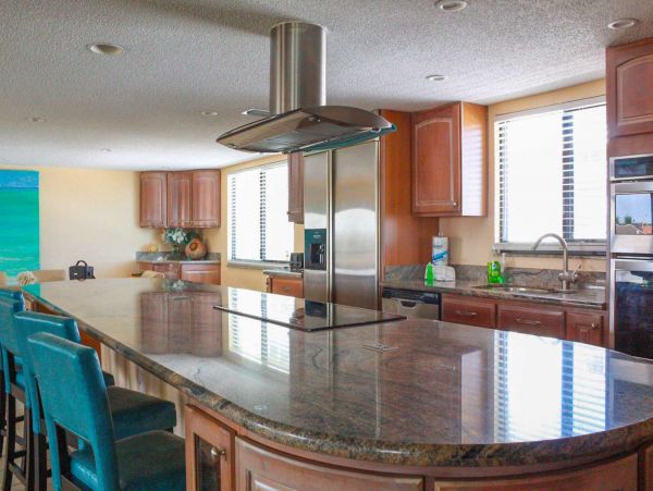 Siesta KeyVacation Condo Sleeps Eight Guests